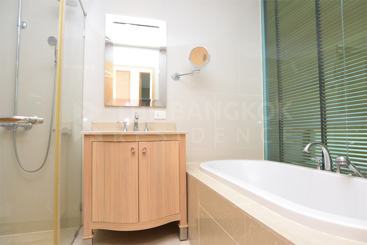 picture Ultimate Luxury Lifestyle with Convenience The Empire Place - 4/10