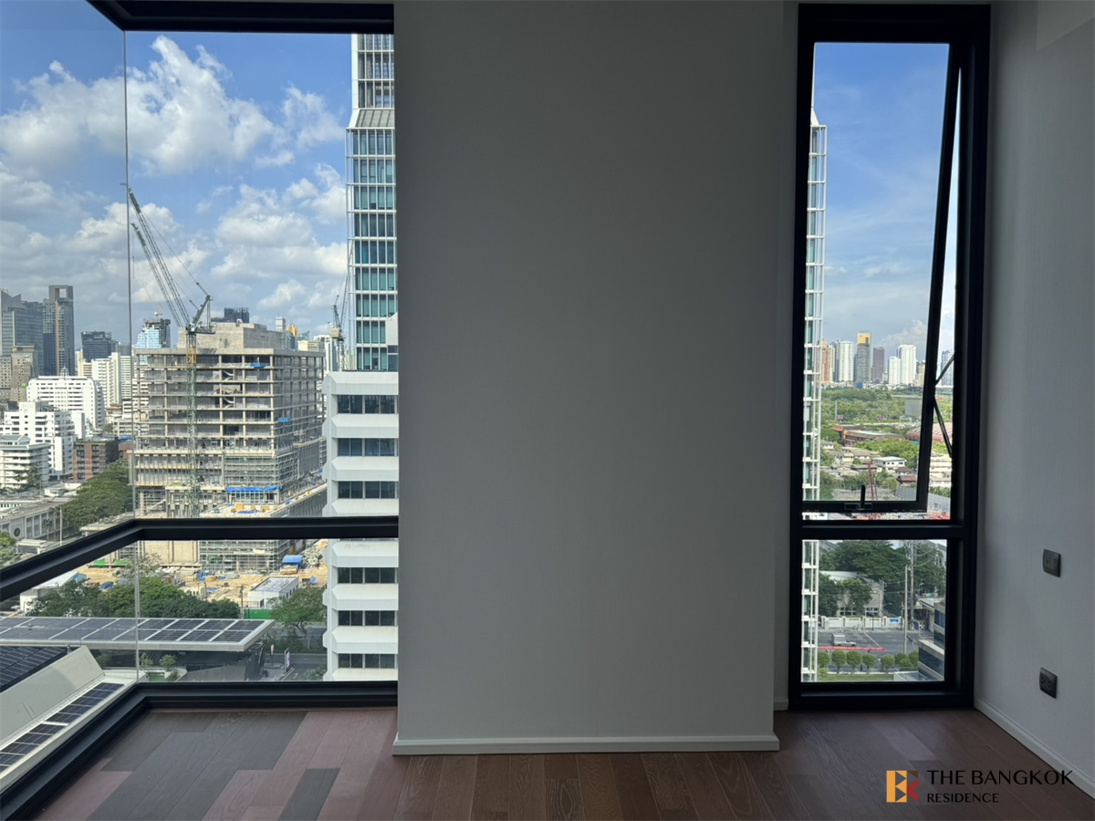 picture Ultimate Luxury Lifestyle with Convenience Muniq Langsuan - 10/10