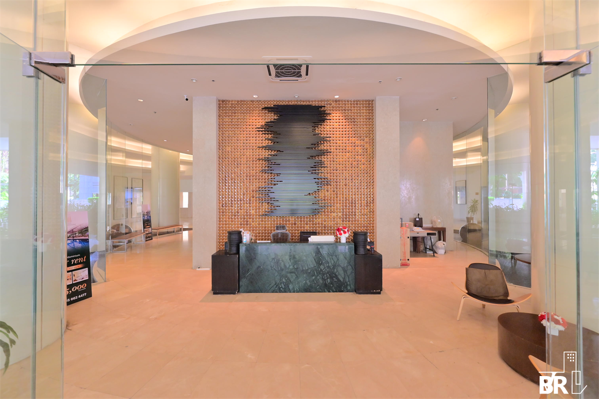 picture The Rajdamri near BTS Ratchadamri Luxurious Design, Elevated Atmosphere - 2/9