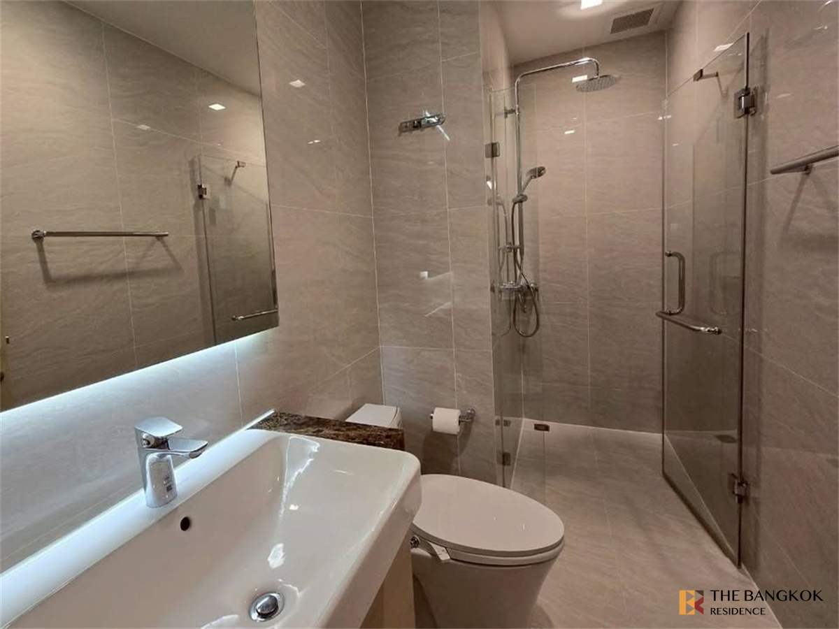 picture NOBLE STATE 39 Ultimate Luxury Condo in Business District near BTS Phrom Phong - 8/10