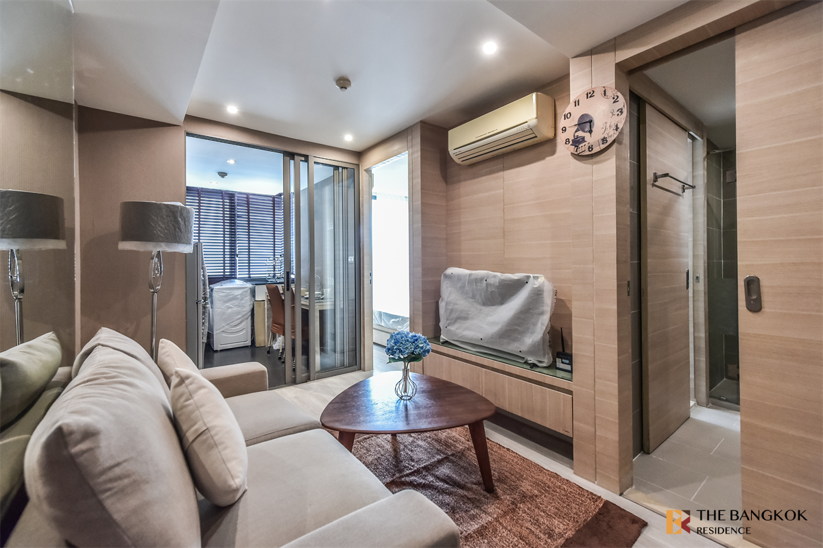 picture Ultimate Luxury Lifestyle with Convenience Klass Silom near BTS Chong Nonsi - 1/10