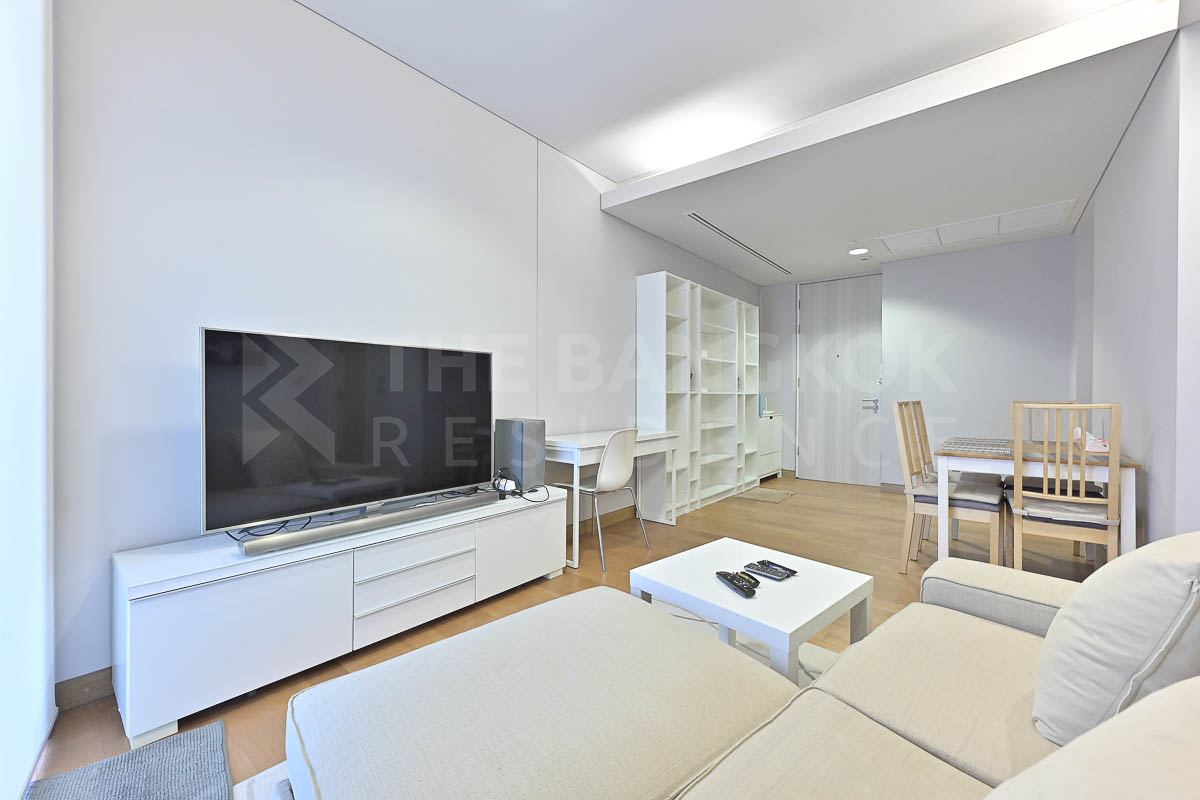 picture The Lumpini 24 Live the Luxury Style in a High-potential Location - 3/10