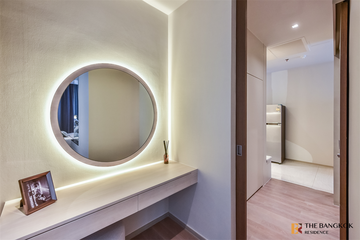 picture Ashton Silom near BTS Chong Nonsi Easy Travel, Fully Utilized Space - 6/10