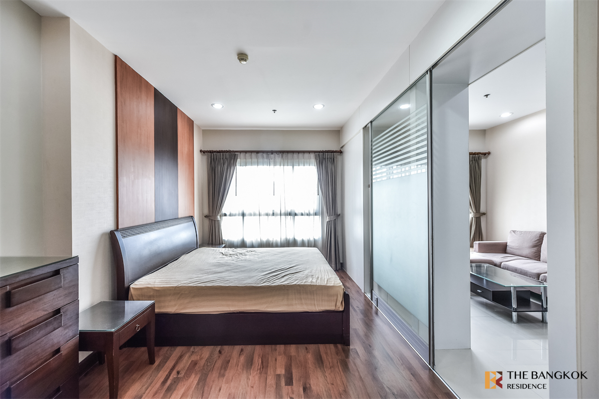 picture Q House Condo Sathorn near BTS Krung Thonburi Ultimate Luxury Lifestyle with Convenience - 9/10