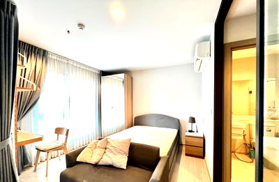 Condos for rent Ratchathewi : 🔥 Pay less than 20K, but get a view and space worth more!, Life Asoke Rama9 🔥