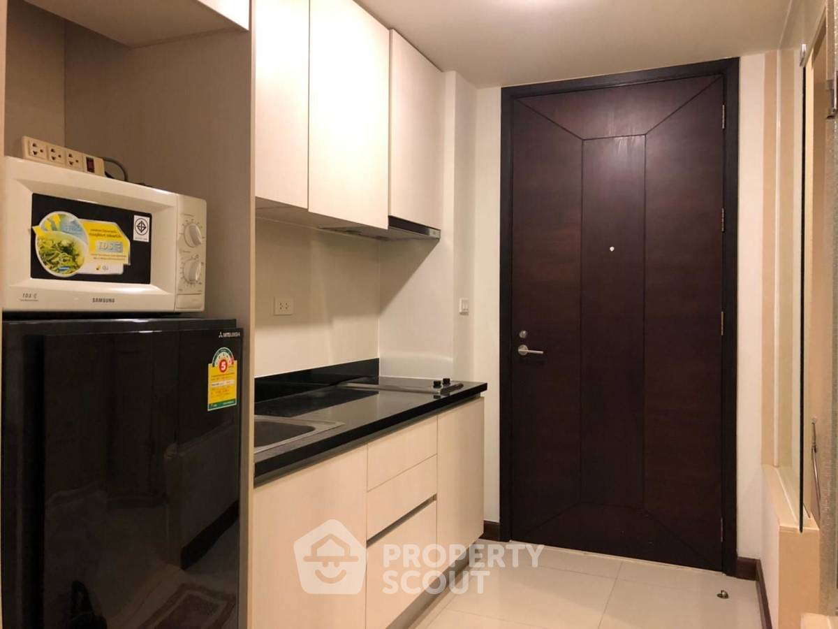 picture 1-BR Condo at The Rajdamri near BTS Ratchadamri (ID 2088983) - 3/15