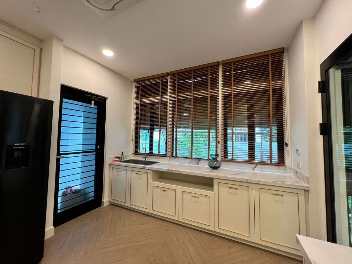 picture P0044 Sale! Nantawan Rama 9 - New Krungthepkreetha - 13/20