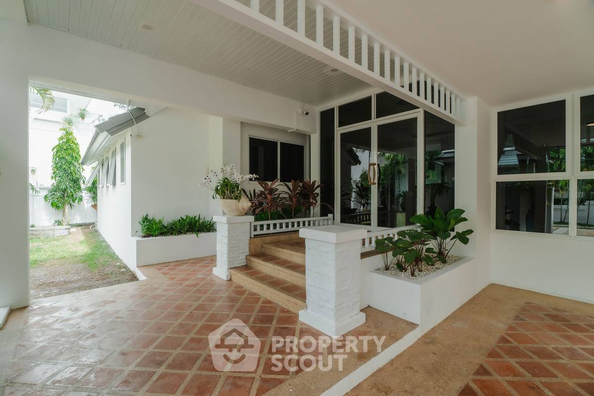 picture 4-BR Villa close to Chalong (ID 2005362) - 7/35