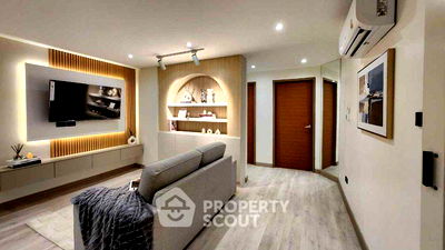 Condos for sale 700 Year Sports Arena Chiang Mai : 2-BR Condo at 103 Condominium 2 close to Nimmanhaemin (ID 1703478)