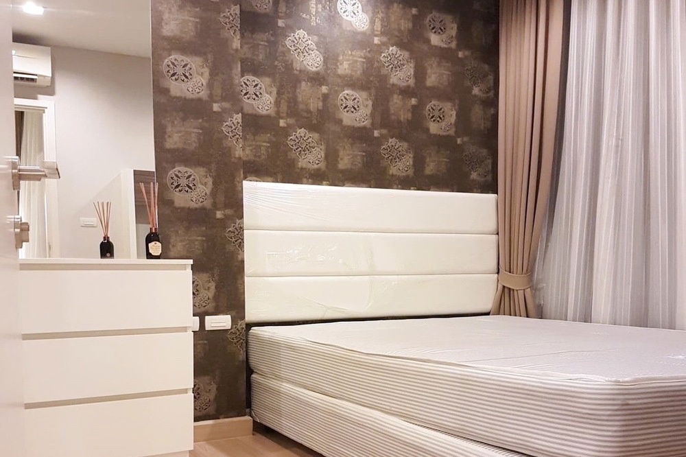picture 🔥 Sale with tenant !!🔥 Code C20221206215...Urbano Absolute Sathon-Taksin, 1 bed, 1 bath, high floor28++, North facing, furnished, Special Deal!!📣📣 - 4/6