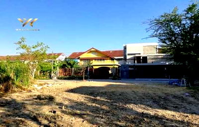 Land for sale Soi On Nut (Sukhumvit 77) : Land for sale   Srinakarin land, Soi 45, 1 ngan, distance 1.2 km. to the BTS station. Srinakarin Soi 38