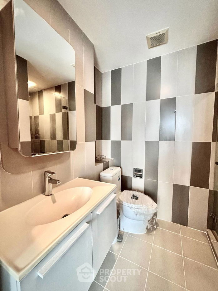 picture 1-BR Condo at Teal Sathorn-Taksin near BTS Wongwian Yai (ID 1557525) - 24/27