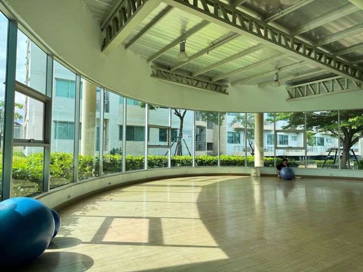 picture New renovate condo for rent. Near BTS Sriudom - 15/16
