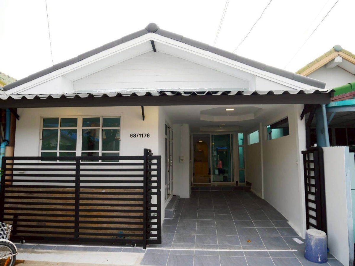 รูป S2924 ขายบ้านเดี่ยว1ชั้น รีโนเวทใหม่ หมู่บ้านอมรทรัพย์ อยู่วิทยา 18   - รูปที่ 1/11