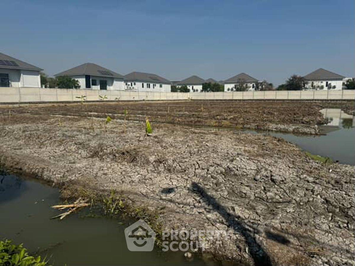 รูป ที่ดินสำหรับปล่อยขาย 6,080 ตารางเมตร แถว ใน บางพรม (ID 2208339) - รูปที่ 2/4