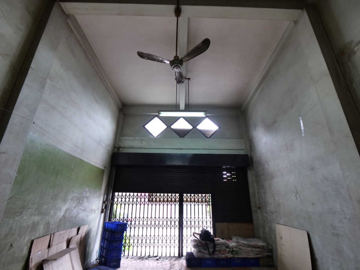 รูป ขายอาคารพานิชย์ 3.5 ชั้น 19 ตรว. ซอยกำนันแม้น ราคาดีที่สุดในย่านนี้ ขายเพียง 2.2 ล้าน หน้ากว้าง 4 เมตร พื้นที่ใช้สอยประมาณ 220 ตรม.  - รูปที่ 17/80