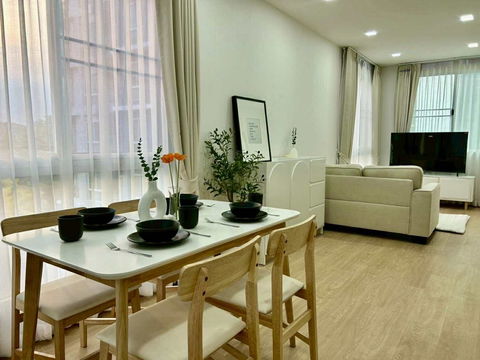 Newly Renovated One plus Jedyod  For Sale! 2 bed 