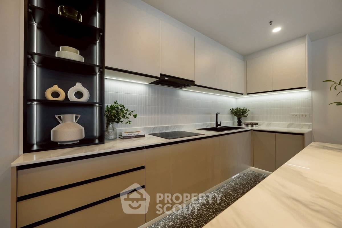 picture 4-BR Condo at The Executive Regent in Chong Nonsi (ID 2209864) - 7/14