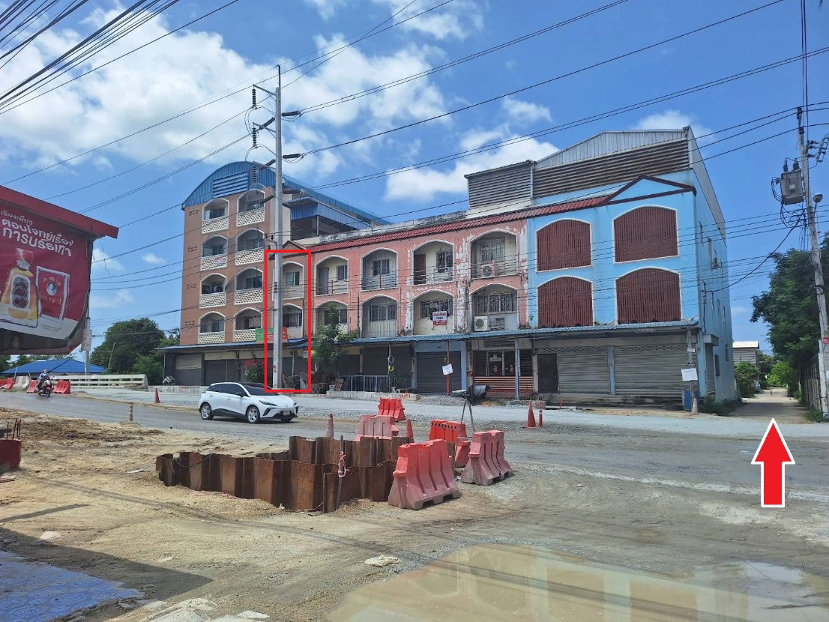 รูป ขายอาคารพาณิชย์ 3 ชั้นพร้อมที่ดินด้านหลัง - รูปที่ 2/5