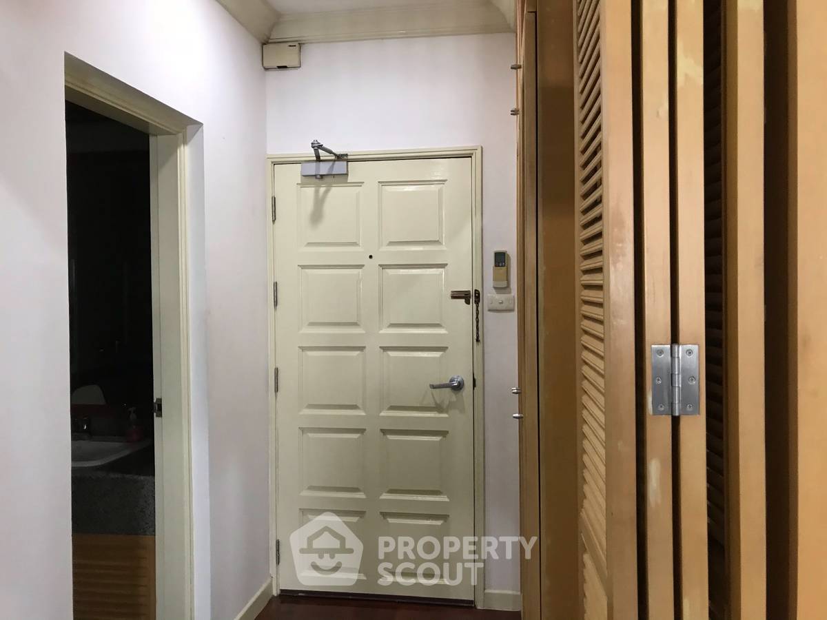 picture 1-BR Condo at President Place near BTS Chit Lom (ID 479732) - 7/13