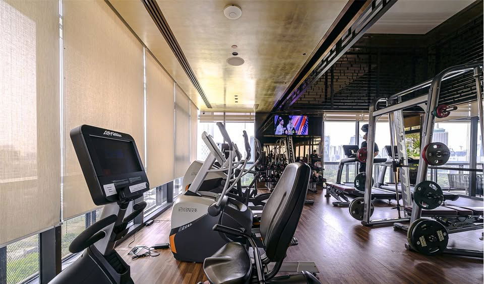 picture Condo for rent Sindhorn Tonson near MRT Lumpini 125,000 baht Property code: RS868 - 7/12