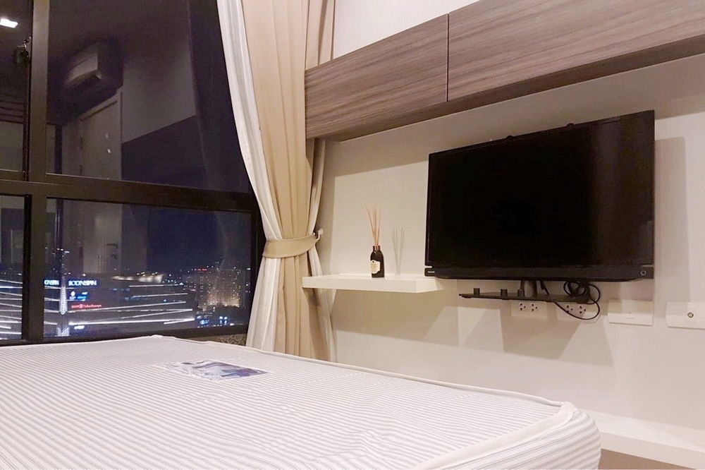 picture 🔥 Sale with tenant !!🔥 Code C20221206215...Urbano Absolute Sathon-Taksin, 1 bed, 1 bath, high floor28++, North facing, furnished, Special Deal!!📣📣 - 3/6