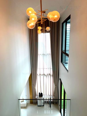 เช่าบ้านเดี่ยว ม.นานาชาติแสตมฟอร์ด : 📌 ให้เช่าบ้านเดี่ยว 2 ชั้น บุราสิริ กรุงเทพกรีฑา 4 ห้องนอน 4 ห้องน้ำ