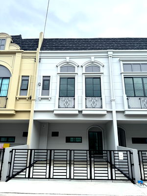 ทาวน์โฮม ม.รามคำแหง 2 : ทาวน์โฮม 2 ชั้น 133 ตร.ม. สุดไพรเวทที่มีสนามหญ้าหลังบ้าน