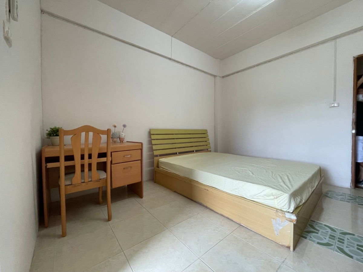 picture Sale – Khlong 16, Ongkharak  6-storey apartment building on a 103 sq. wah plot with 50  rooms. Includes land plot of 237 sq. wah. - 6/7