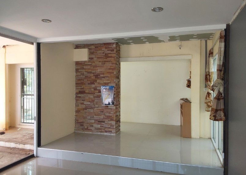 รูป บ้านเดี่ยว เนื้อที่ทั้งหมด 196 ตารางเมตร เลขที่ 72/21 หมู่บ้านบ้านเปี่ยมพรรักษ์ โครงการทรอปิคอล ลิฟวิ่ง ตะคองเก่า ตำบลหนองกระทุ่ม อำเภอเมืองนครราชสีมา นครราชสีมา ราคา 1,335,000 บาท - รูปที่ 4/7