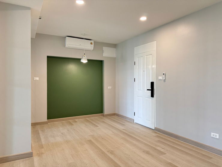picture New renovate condo for rent. Near BTS Sriudom - 1/16