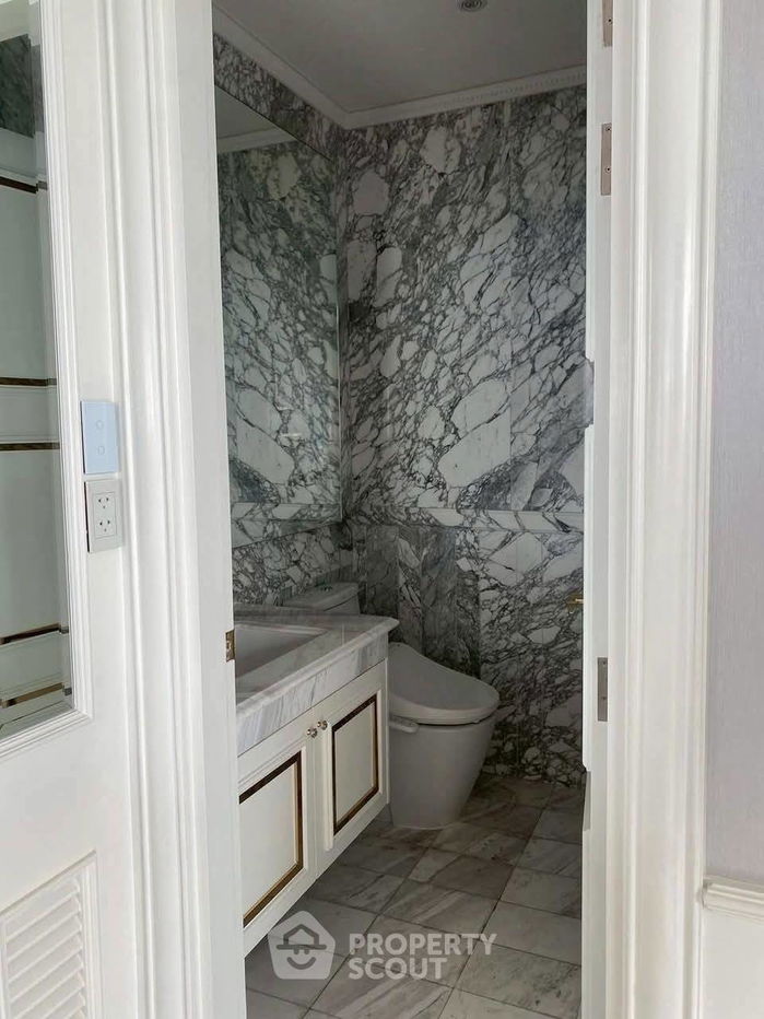 picture 5-BR Condo at Q Asoke near MRT Phetchaburi (ID 2210491) - 18/23