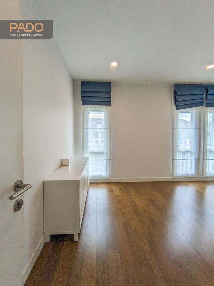 รูป ขายบ้านเดี่ยว หลังมุม สวนสวย บุราสิริ ปัญญาอินทรา - คลองสามวา 12 ล้านบาท 4 นอน 4 น้ำ - รูปที่ 21/28