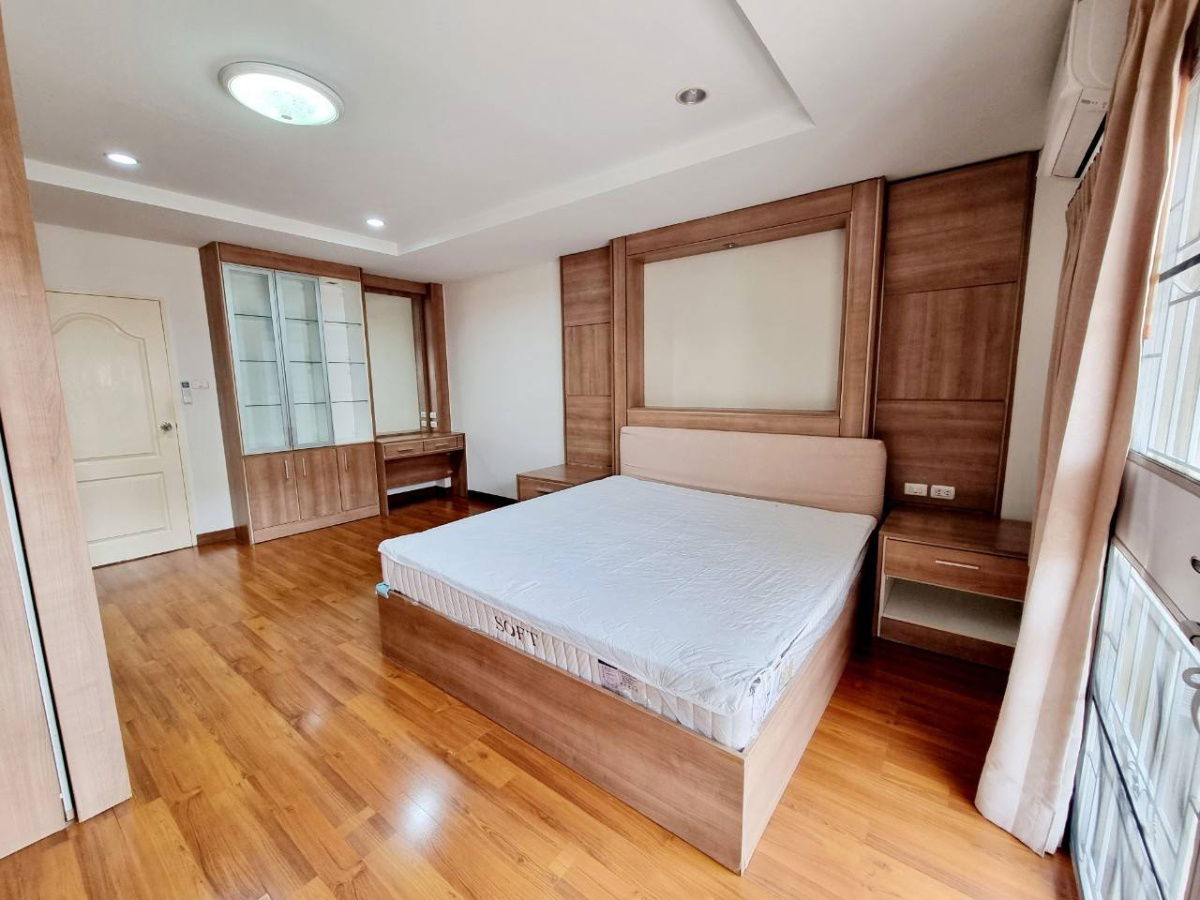 picture ✅ Townhome for Rent | Fully Furnished | Perfect for Living or Home Office | The Balcony Home - 3/12