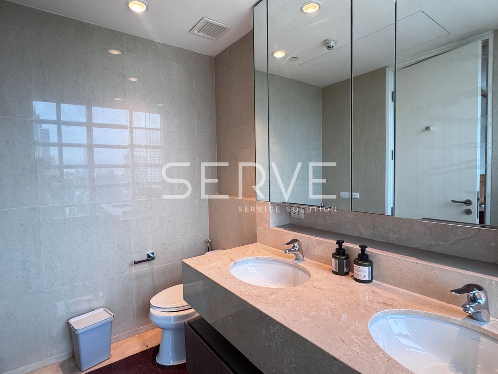picture 3 Beds with Bathtub Large Room Good Location Close to BTS Ratchadamri 300 m. / For Rent-185 Rajadamri - 11/18