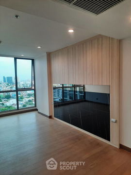 2-BR Condo at Supalai Oriental Sukhumvit 39 near MRT Phetchaburi (ID 1176795)