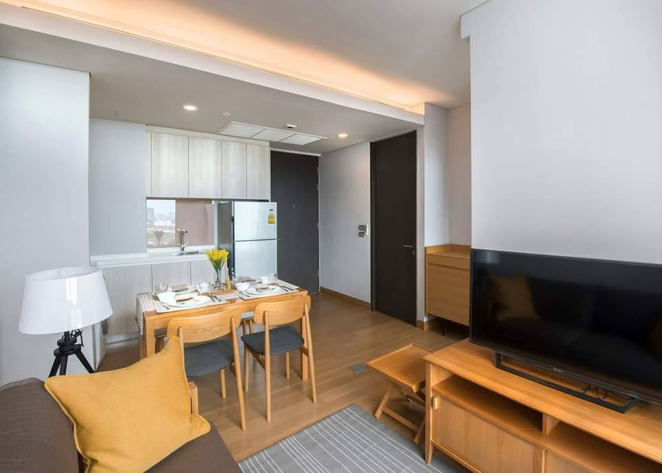 picture THE LUMPINI 24 Condo For Rent | CODE : RS891 - 1/4