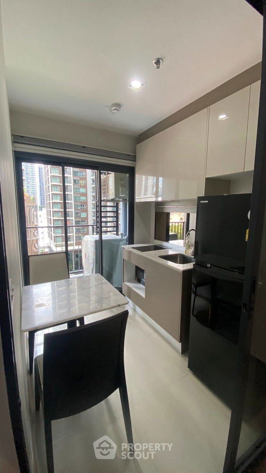 picture 1-BR Condo at Ideo Rama 9 - Asoke near MRT Phra Ram 9 (ID 2209611) - 7/11