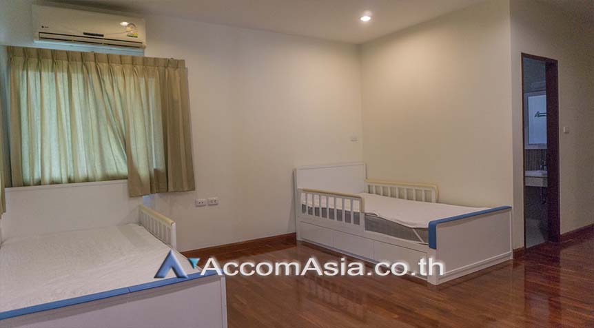 รูป 🔼🔽 AccomA 📩 Pet friendly 4 BR House in  (90237) - รูปที่ 8/17