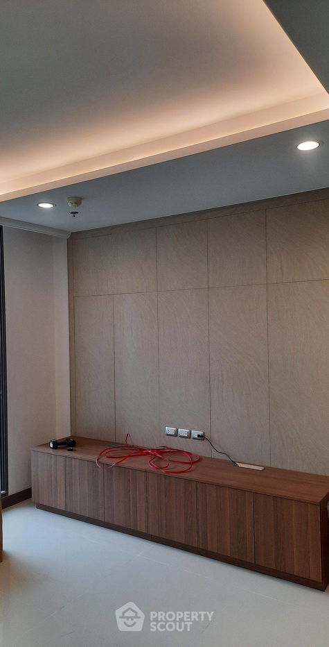 picture 2-BR Condo at Supalai Oriental Sukhumvit 39 near MRT Phetchaburi (ID 1176795) - 2/7