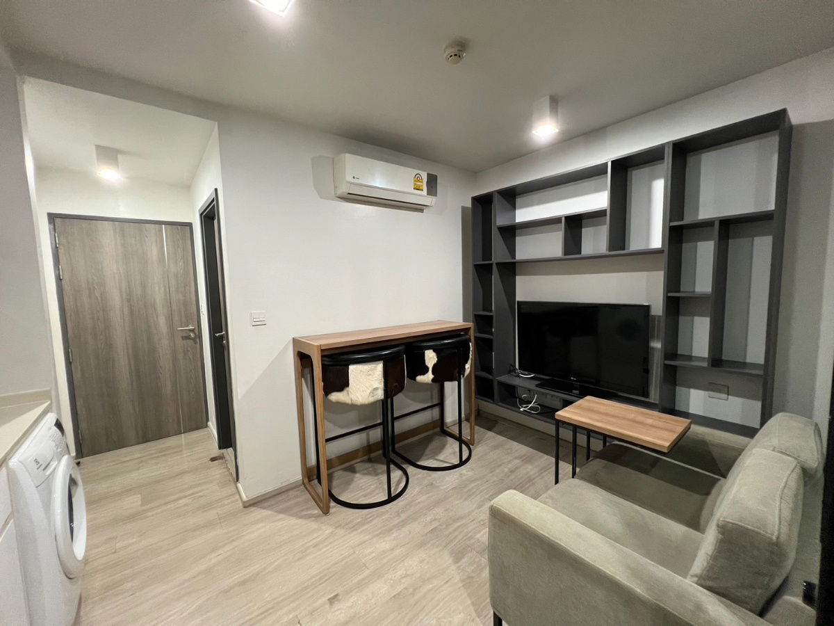 picture R5277 For rent Maestro 02 Ruamrudee Ploenchit  1bed 1bath 23k - 6/10