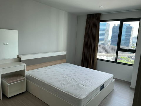 Life Ladprao | Near BTS, MRT Lat Phrao Intersection