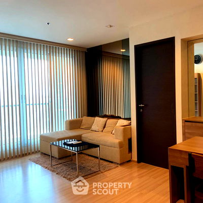 คอนโด รร.นานาชาติโชรส์เบอรี่  : คอนโด 2-ห้องนอน ที่ ริธึ่ม สาทร ใกล้ BTS สะพานตากสิน (ID 594247)