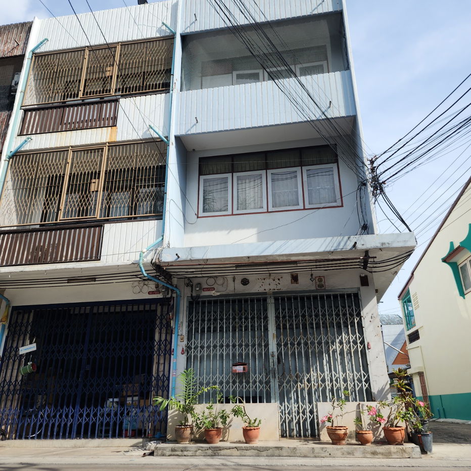 รูป ขายทาว์นเฮ้าส์ ซฮยจรัญ 27 แยก 11  - รูปที่ 1/19