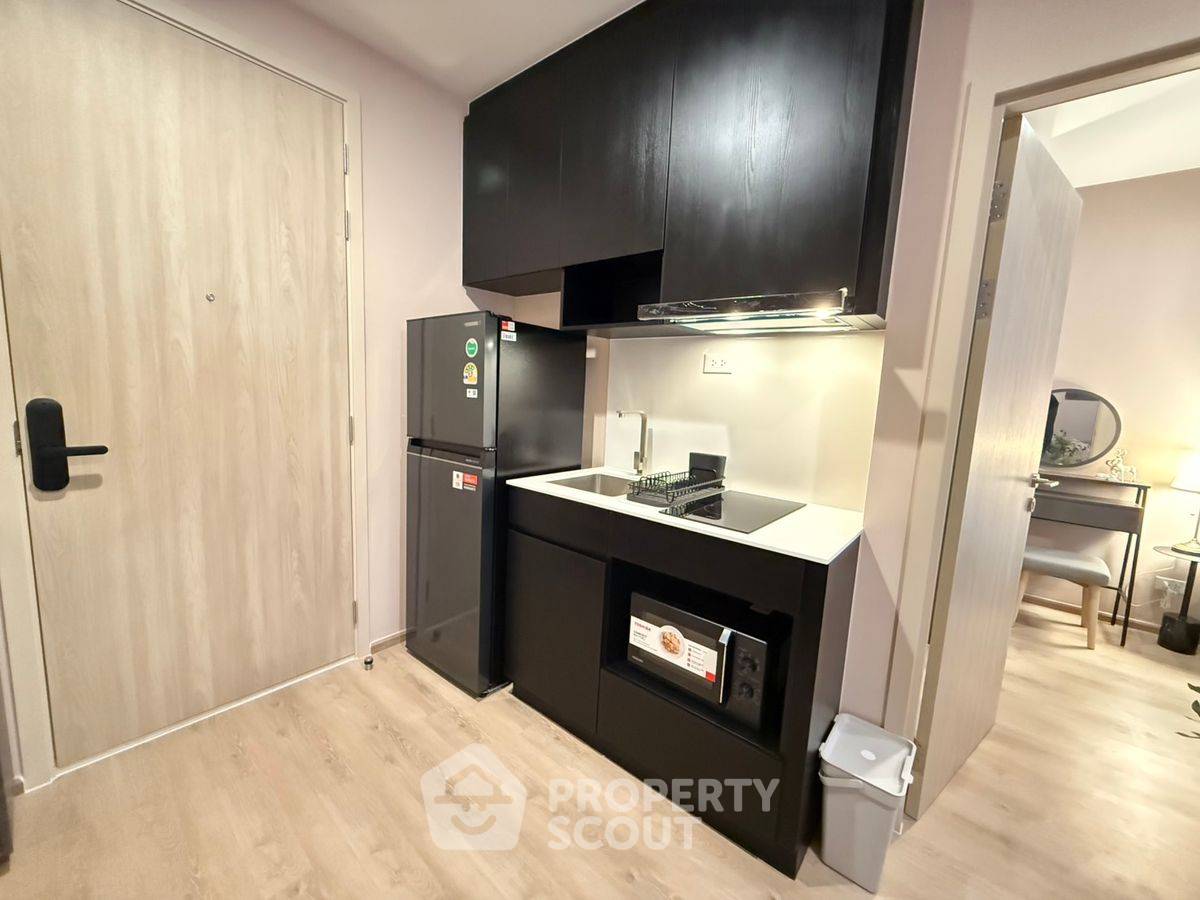 picture Studio Condo at Nue District R9 near MRT Phra Ram 9 (ID 2210867) - 3/42