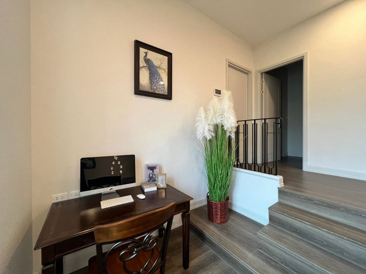 picture P0044 Sale! Nantawan Rama 9 - New Krungthepkreetha - 17/20