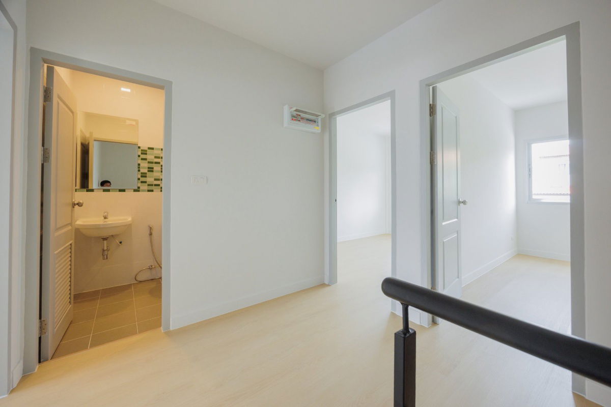 รูป 🏘 บ้านทาวน์เฮ้าส์ 2 ชั้น รีโนเวทใหม่ โซนวิชิต ทำเลดี ใกล้สิ่งอำนวยความสะดวก เหมาะสำหรับครอบครัว 🏘 - รูปที่ 5/13