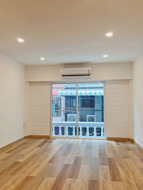picture For Rent: 5-Storey Commercial Building / Home Office – Sukhumvit 95, Only 100m to BTS Bang Chak - 8/10