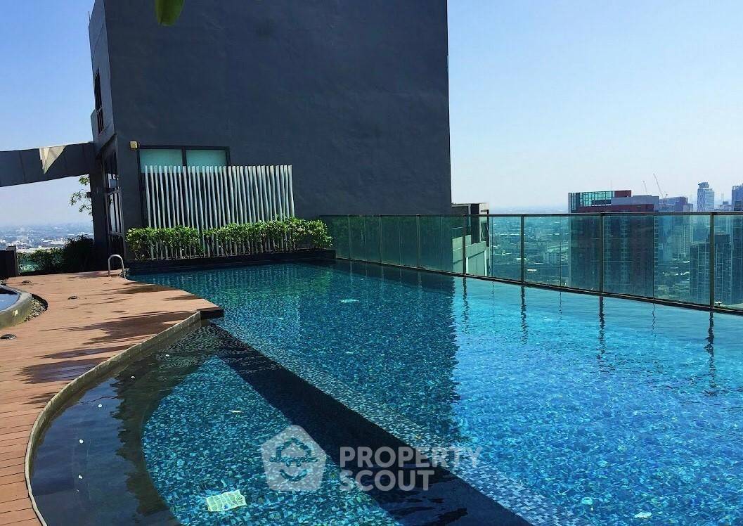 picture 2-BR Condo at Rhythm Sukhumvit 44/1 near BTS Phra Khanong (ID 2210422) - 12/12