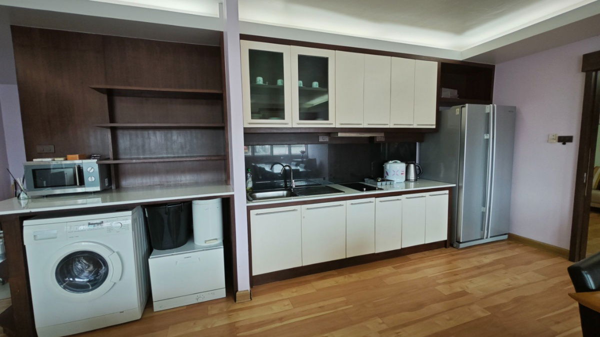 picture 3 Bedrooms apartment in the center of Phuket  - 8/14